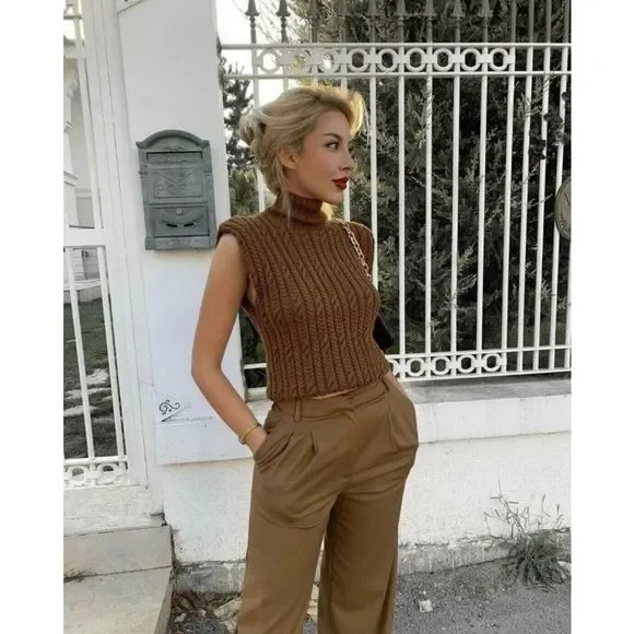 SOLD  Sleeveless Cable Knit Vest Brown S gently used no visible signs of wear - Picture 2 of 12